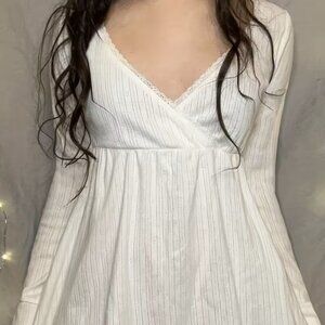 Chic White V-Neck Lace Trim Top